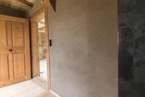 Lehmputz strukturiert ungestrichen