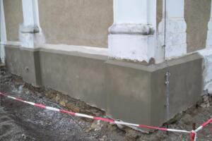 Sockel neu aufgebaut