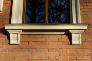 Sanierte Fensterbank mit Konsole