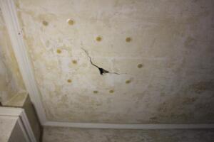 Deckenputz gesichert