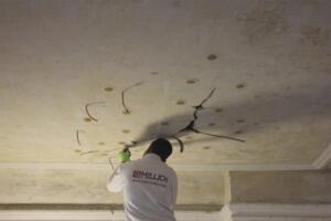 Hinterfüllen der Hohlstellen