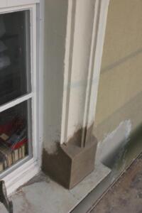 Putzfasche und Sockel ergänzt